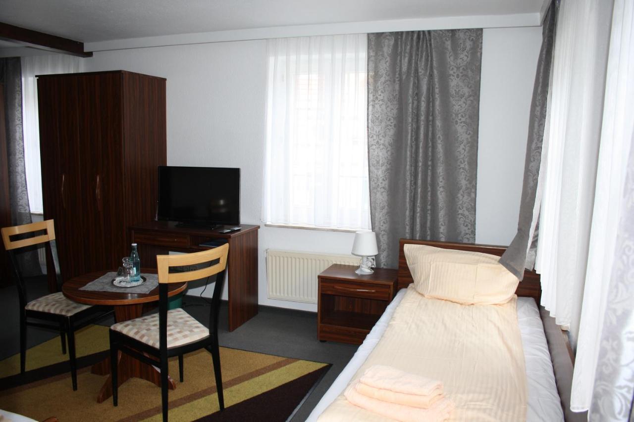 Hotel & Restaurant Aragwi Salzwedel Bagian luar foto