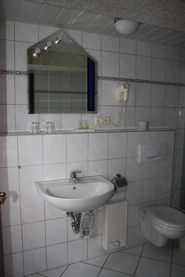 Hotel & Restaurant Aragwi Salzwedel Bagian luar foto
